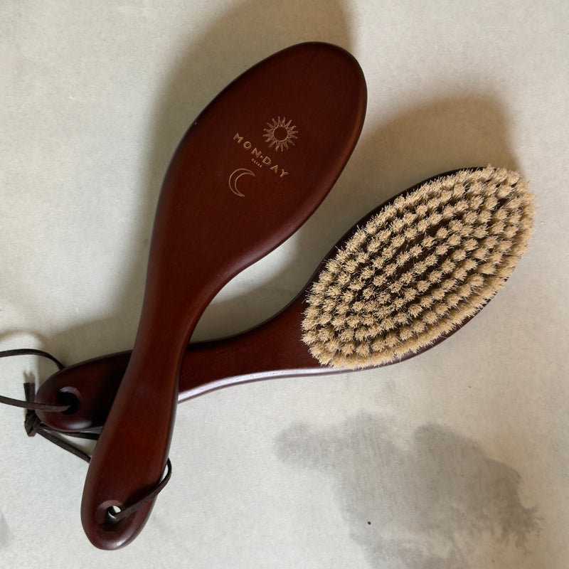 Limited edition tørbørste x Karmameju // På lager d. 17. november 2024