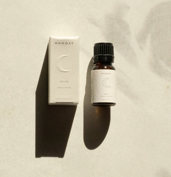 SUN, MOON & MonDay Oil